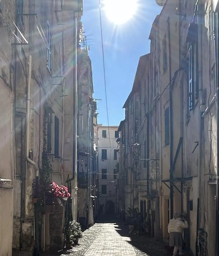 “ Nel Vecchio Carruggio” Apartment Sanremo