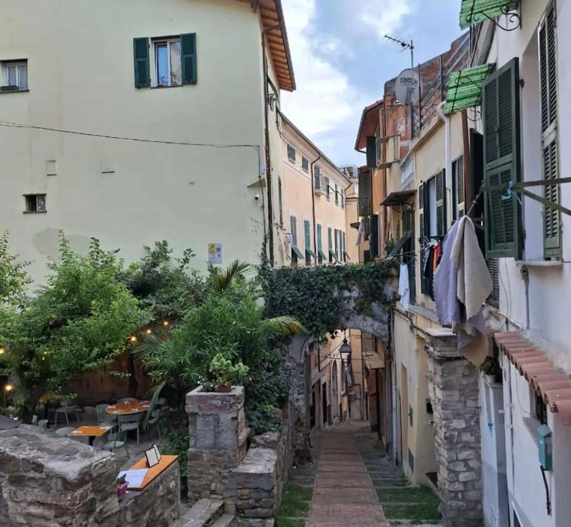 “ Nel Vecchio Carruggio” Apartment Sanremo