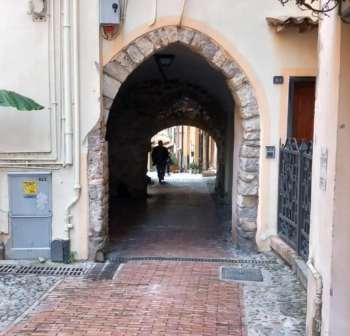 “ Nel Vecchio Carruggio” Apartment Sanremo